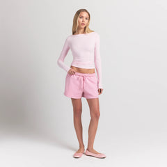 COTTON FLEECE CLASSIC SHORT | HALITE ON A MODEL FRONT VIEW S | FOCUS: 0.0, 1.0, 0.9
