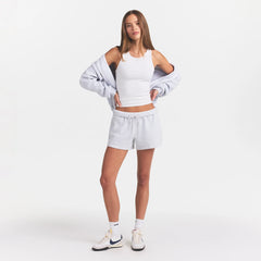 COTTON FLEECE CLASSIC SHORT | LIGHT HEATHER GREY ON A MODEL FRONT VIEW @ | FOCUS: 0.0, 1.0, 0.9