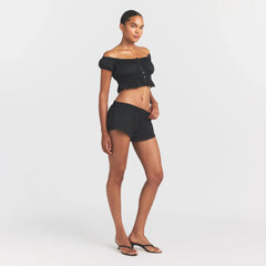 COTTON POPLIN SHORT | ONYX ON A MODEL FRONT VIEW @ | FOCUS: 0.0, 1.0, 0.9