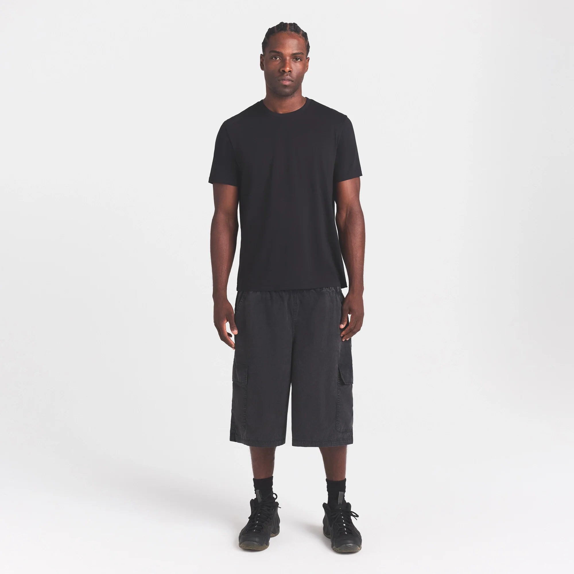 WOVEN MENS RELAXED CARGO SHORT | ONYX ON A MODEL FRONT VIEW @ | FOCUS: 0.0, 1.0, 0.9