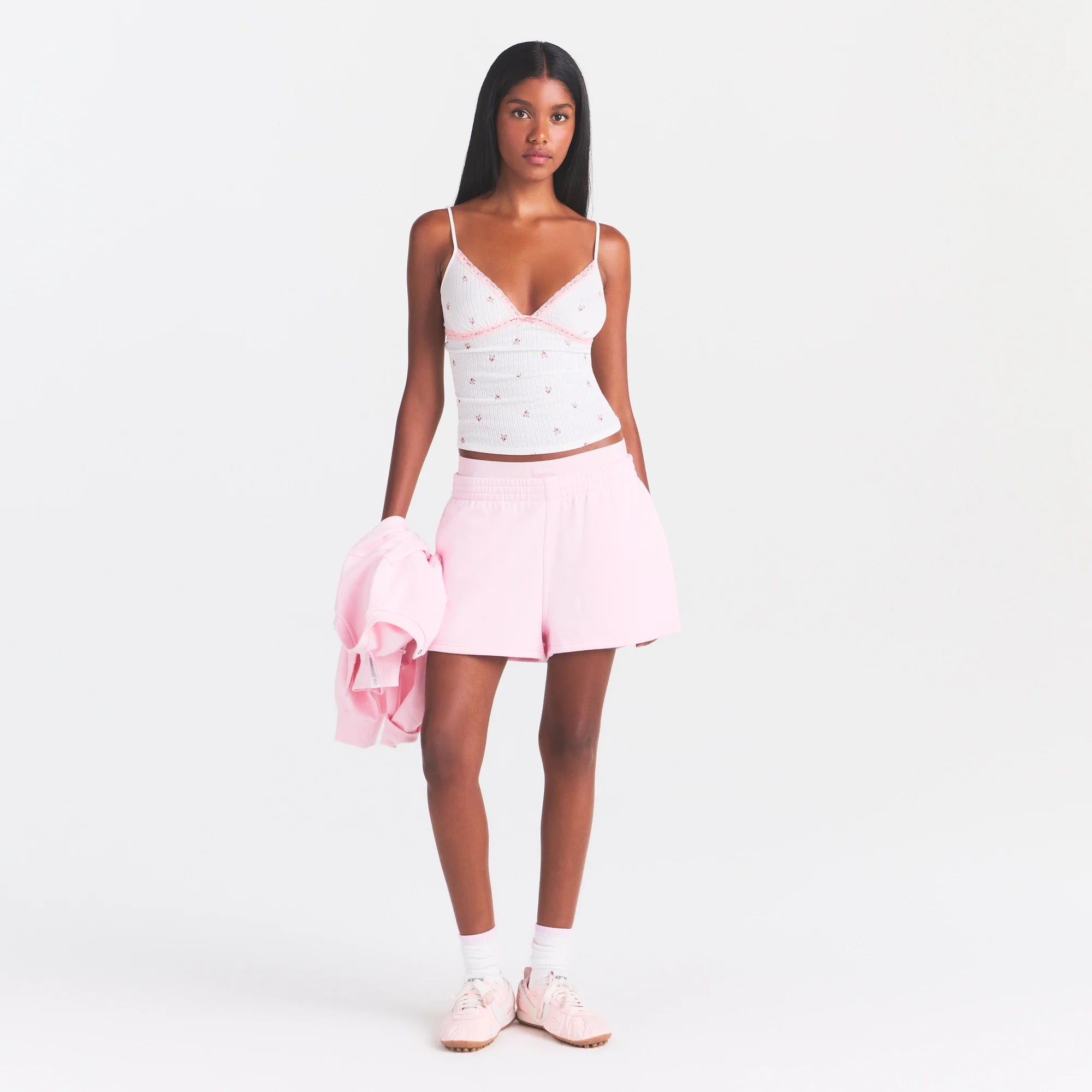 COTTON FLEECE DOUBLE WAISTBAND SHORT | CHERRY BLOSSOM ON A MODEL FRONT VIEW @ | FOCUS: 0.0, 1.0, 0.9