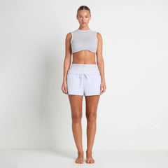 COTTON FLEECE DOUBLE WAISTBAND SHORT | LIGHT HEATHER GREY ON A MODEL FRONT VIEW@| FOCUS: 0.0, 1.0, 0.9
