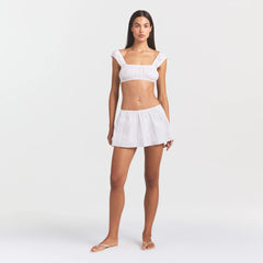 COTTON POPLIN MINI SKIRT | SNOW ON A MODEL FRONT VIEW @ | FOCUS: 0.0, 1.0, 0.9
