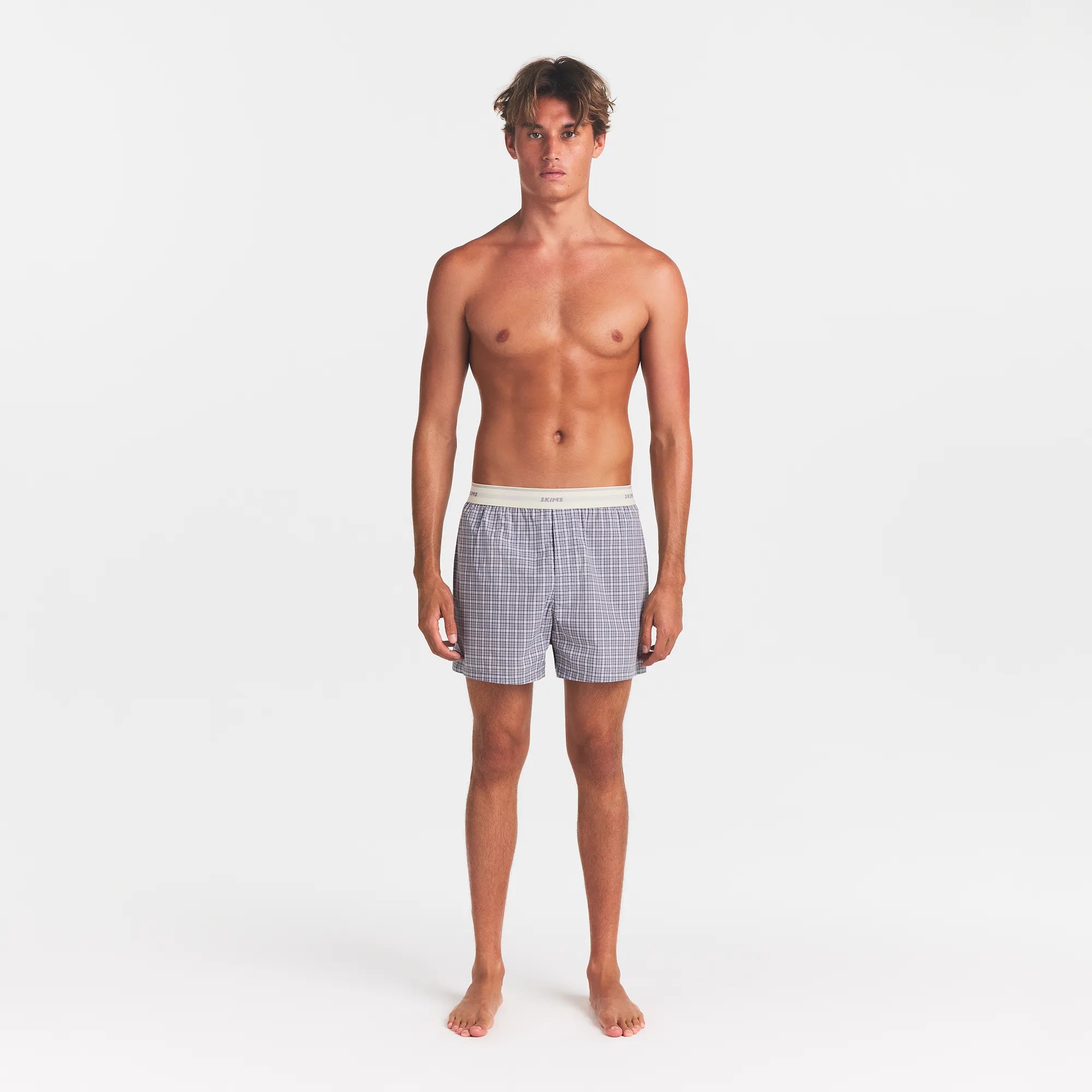 COTTON POPLIN MENS LOGO BAND BOXER | FULL MOON CHECK ON A MODEL FRONT VIEW @ | FOCUS: 0.0, 1.0, 0.9