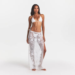 LACE COVER-UPS LONG SKIRT | SNOW ON A MODEL FRONT VIEW @ | FOCUS: 0.0, 1.0, 0.9 