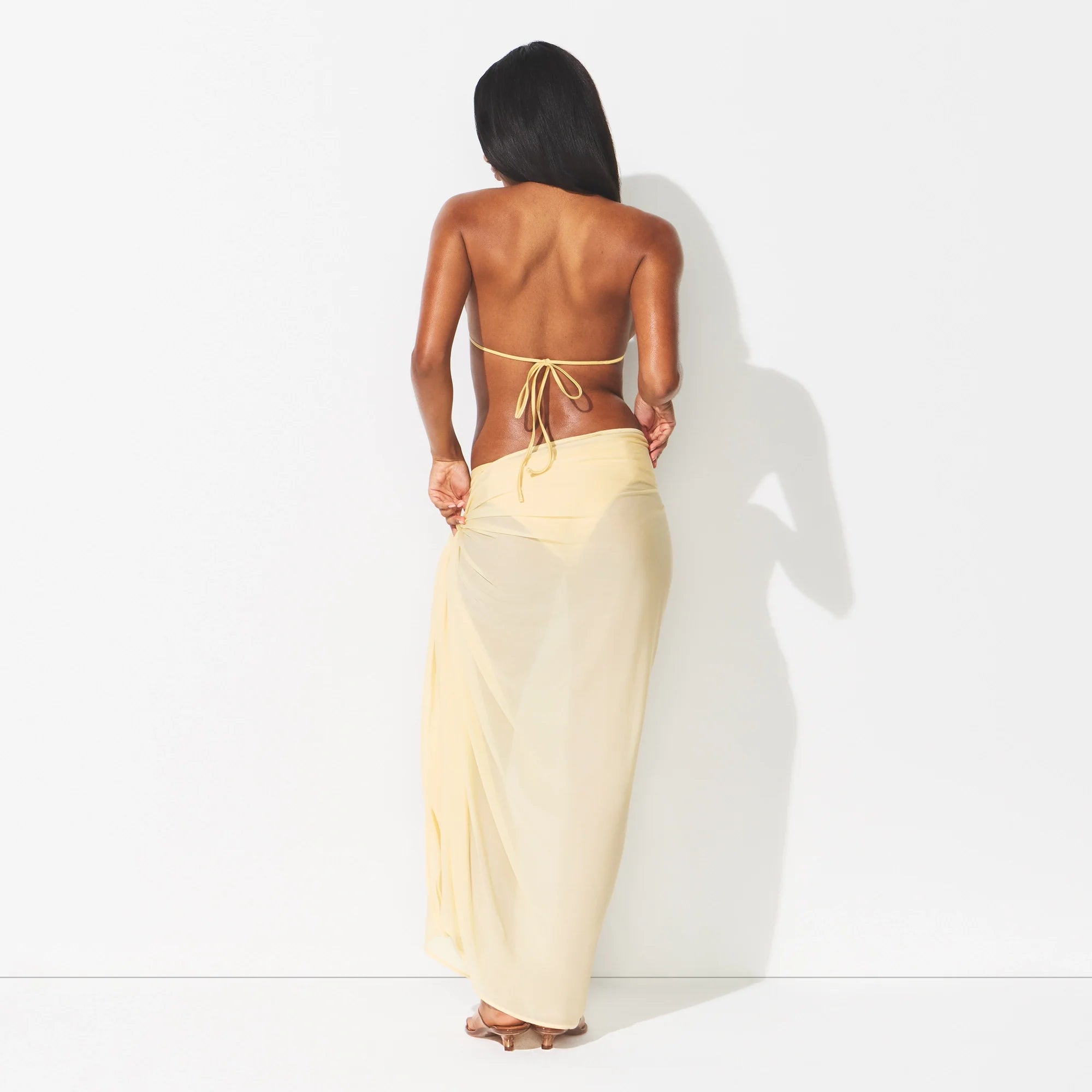 SWIM COVER-UPS SHEER SARONG | LIGHT MARZIPAN ON A MODEL FRONT VIEW @ | FOCUS: 0.0, 1.0, 0.9 
