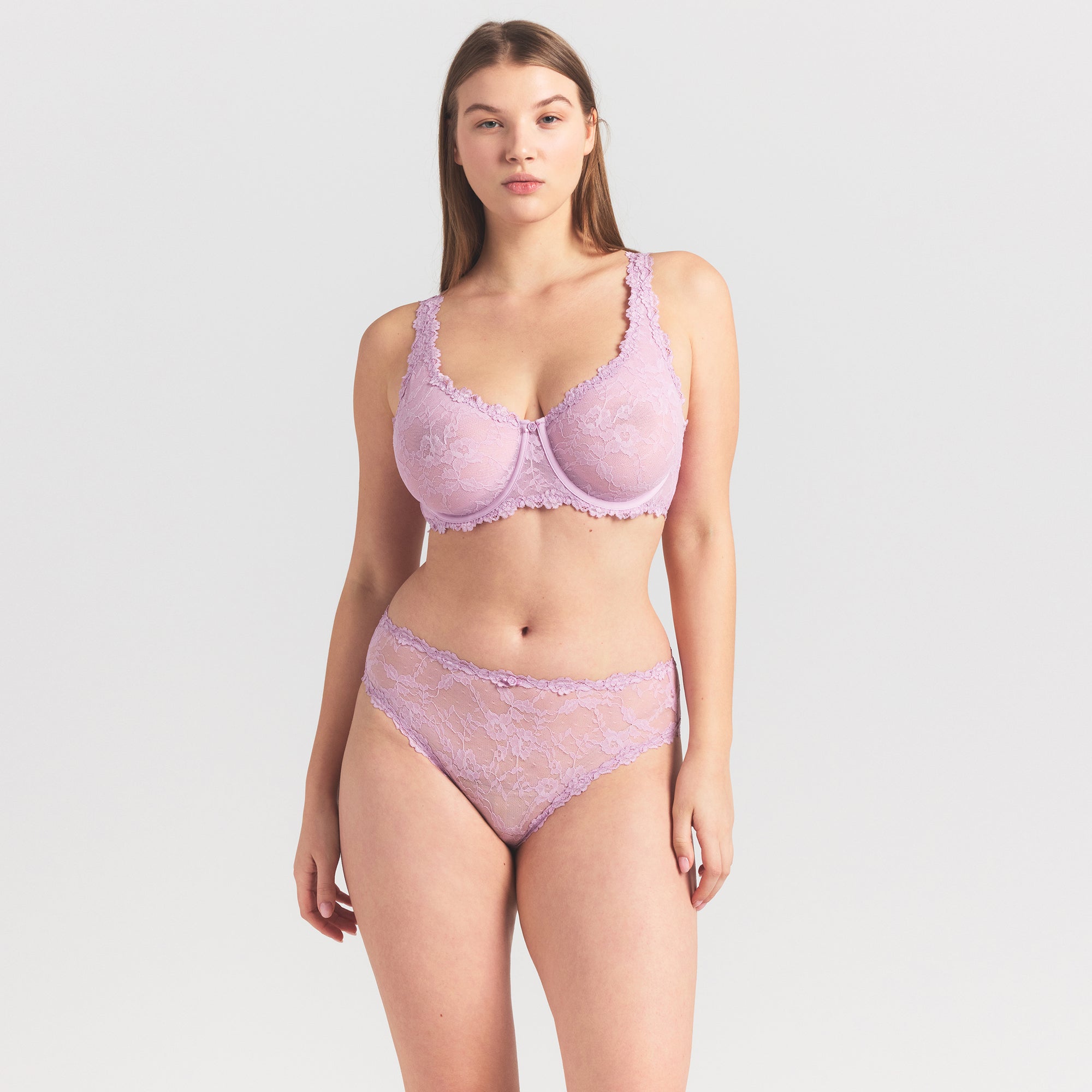 STRETCH LACE UNLINED FULL COVERAGE BRA | BABY PINK ON A MODEL SIDE VIEW @ | FOCUS: 0.0, 1.0, 0.9