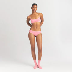 LIGHTWEIGHT COTTON LOGO PICOT HIPSTER | MELON TONAL ON A MODEL FRONT VIEW @ | FOCUS: 0.0, 1.0, 0.9