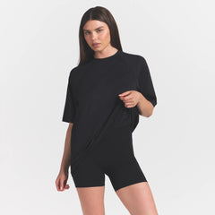 NikeSKIMS AIRY OVERSIZED TEE | NSKM OBSIDIAN ON A MODEL 