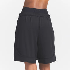 NikeSKIMS AIRY RELAXED SHORT | NSKM OBSIDIAN ON A MODEL 