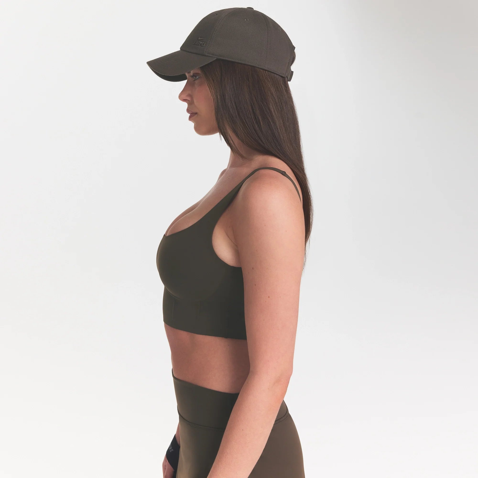 NikeSKIMS ACCESSORIES CLUB CAP | DARK SEPIAON A MODEL 