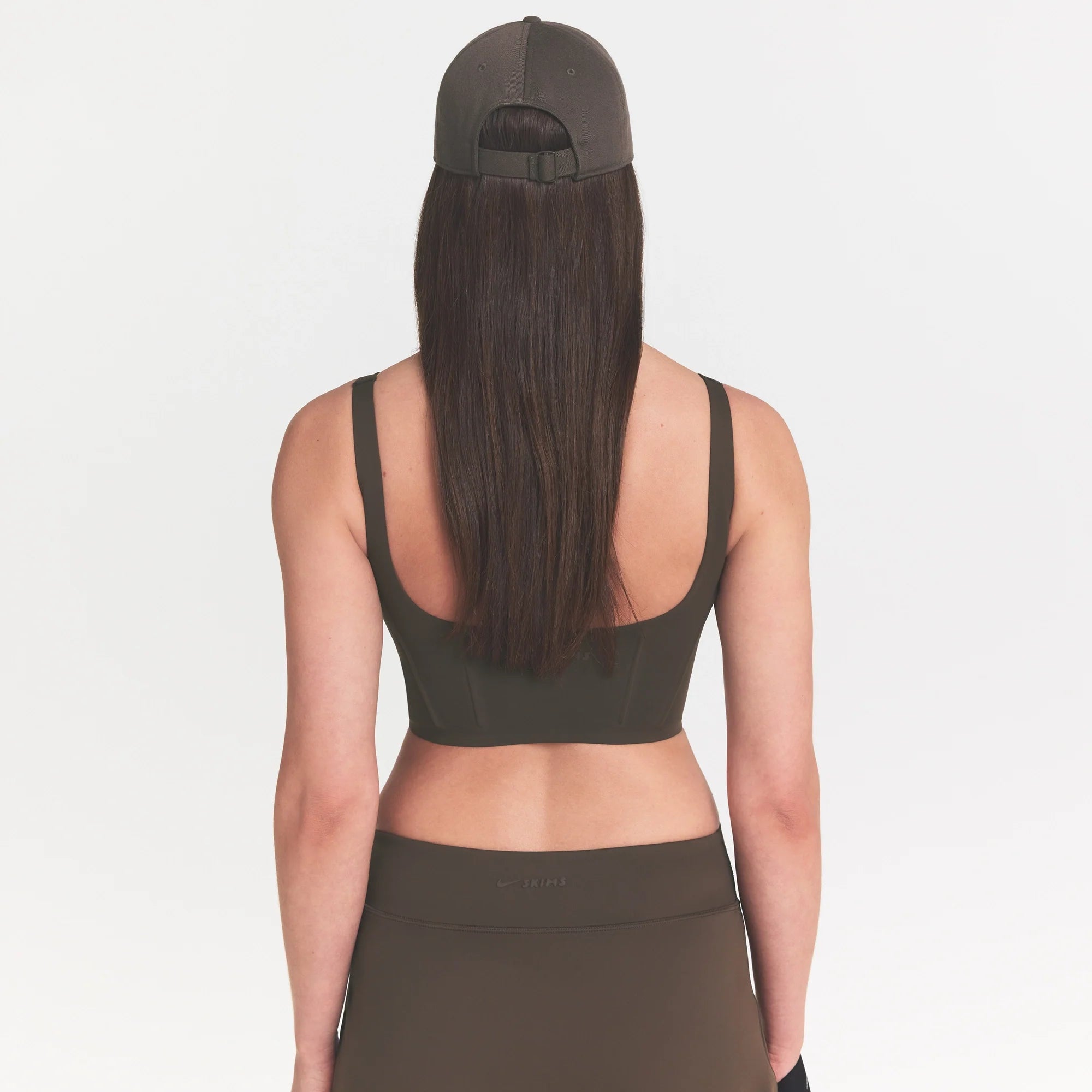 NikeSKIMS ACCESSORIES CLUB CAP | DARK SEPIAON A MODEL 