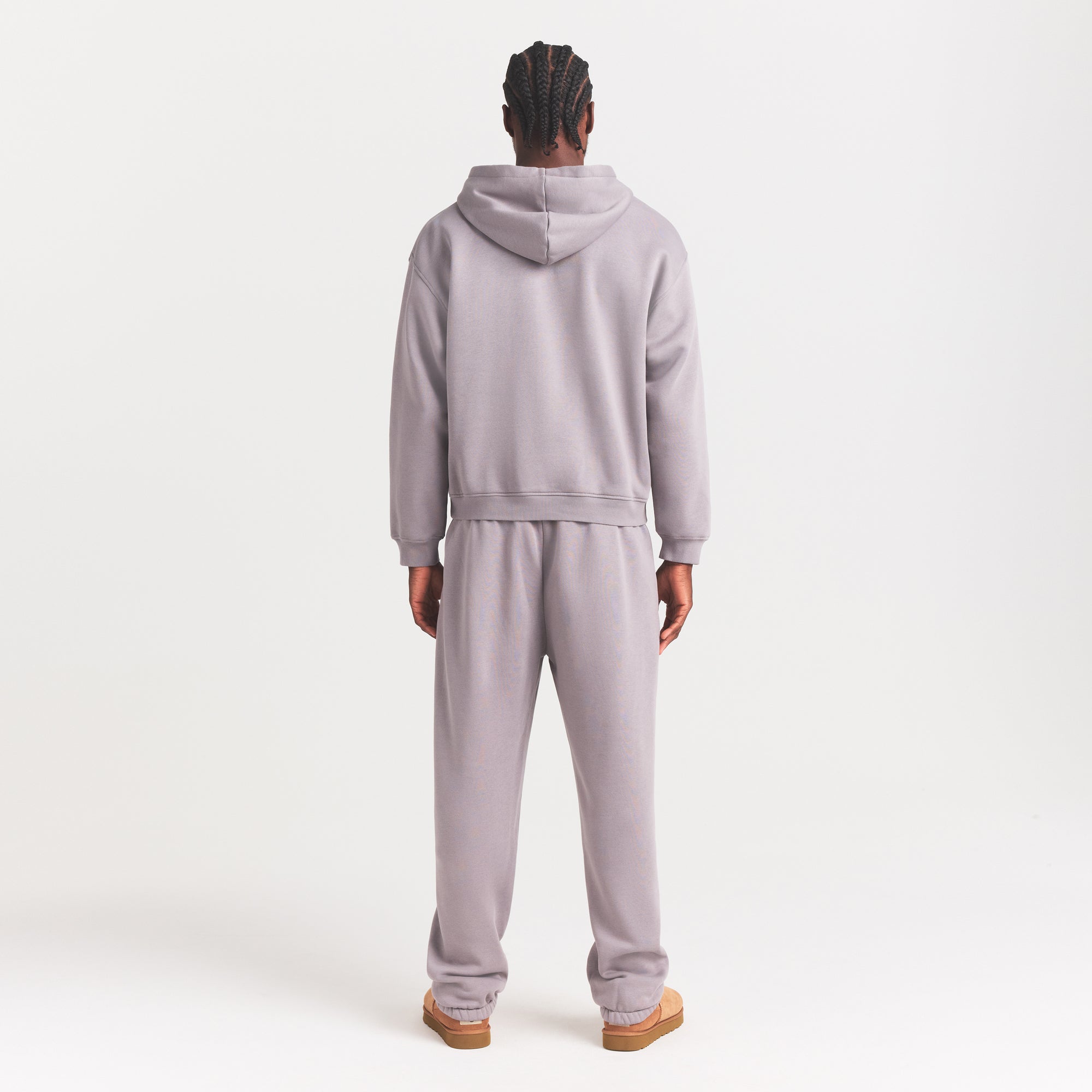 FLEECE LOUNGE MENS RELAXED JOGGER | SHADOW ON A MODEL FRONT VIEW @ | FOCUS: 0.0, 1.0, 0.9
