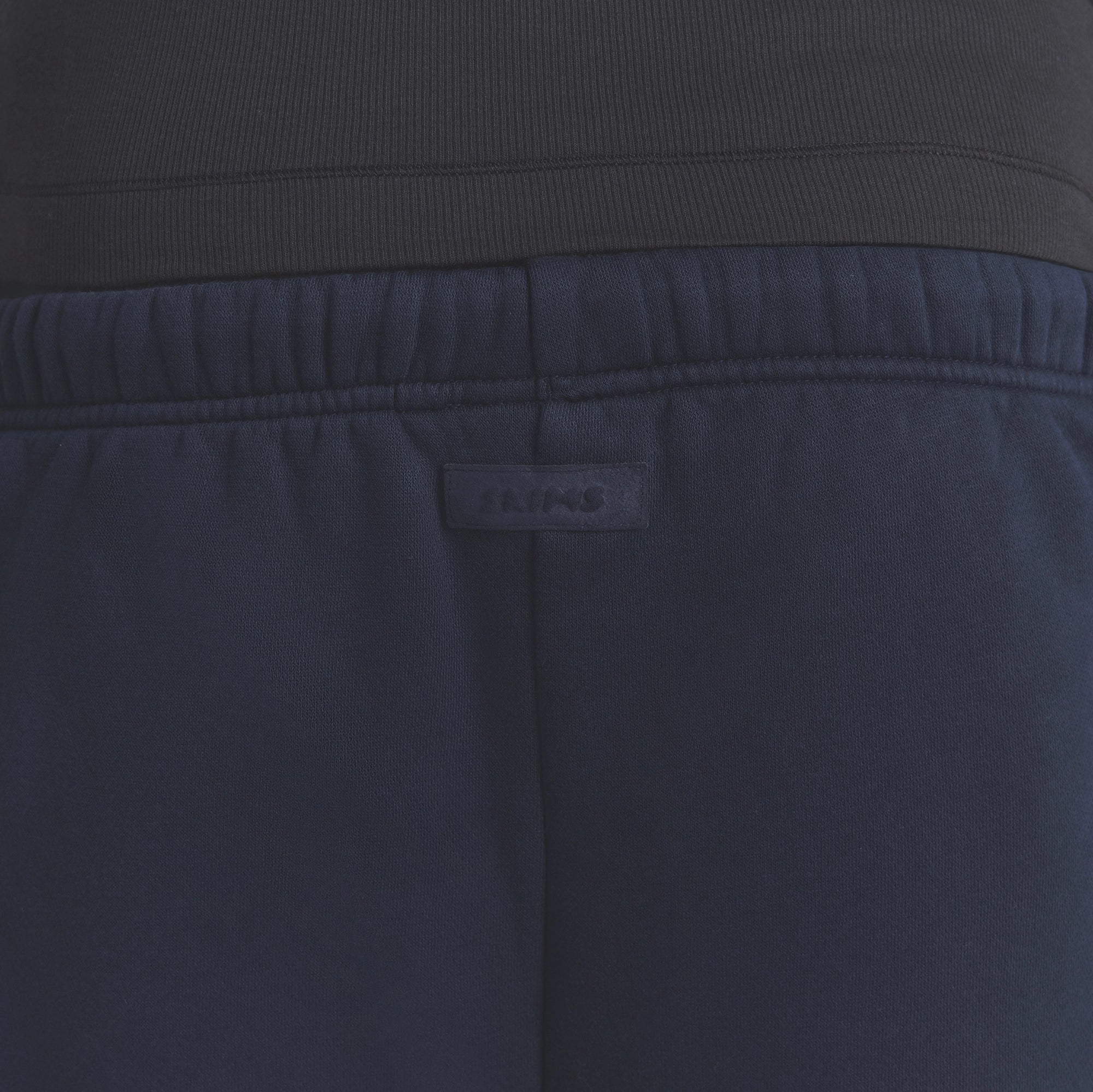 FLEECE LOUNGE MENS CLASSIC STRAIGHT LEG PANT | NAVY ON A MODEL BACK VIEW @ | FOCUS: 0.0, 1.0, 0.9