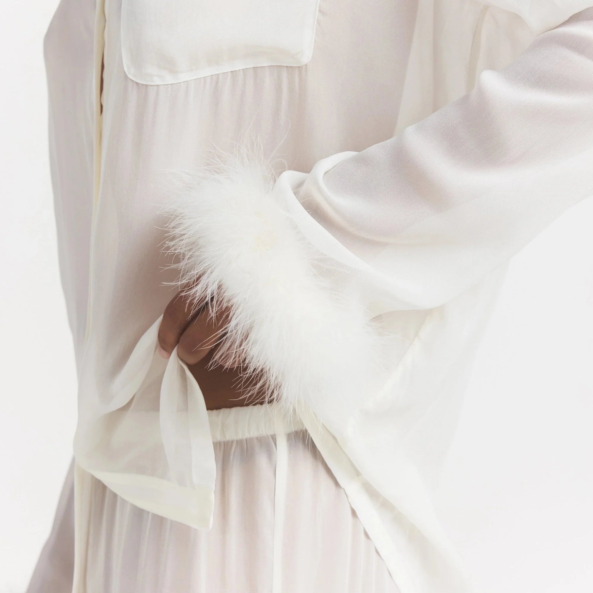 BRIDAL SLEEP FEATHER TRIM LONG SET | IVORY ON A MODEL SIDE VIEW @ | FOCUS: 0.0, 1.0, 0.9