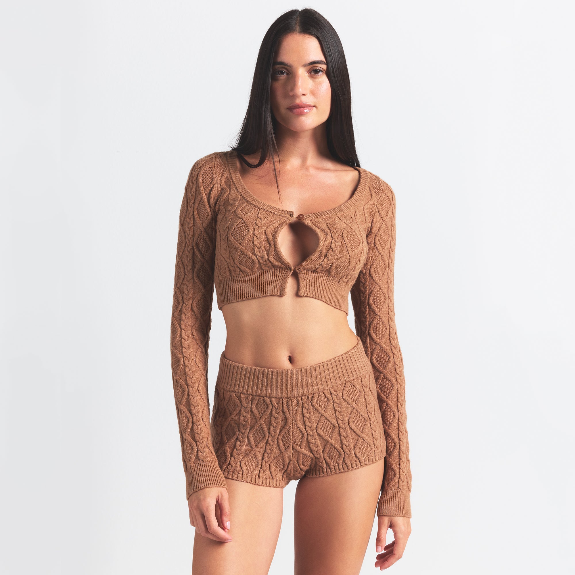 SWEATER KNIT CROPPED CARDIGAN | DARK HONEY ON A MODEL FRONT VIEW @ | FOCUS: 0.0, 1.0, 0.9
