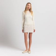 FEATHERWEIGHT CASHMERE LONG SLEEVE TOP | EGRET ON A MODEL FRONT VIEW @ | FOCUS: 0.0, 1.0, 0.9
