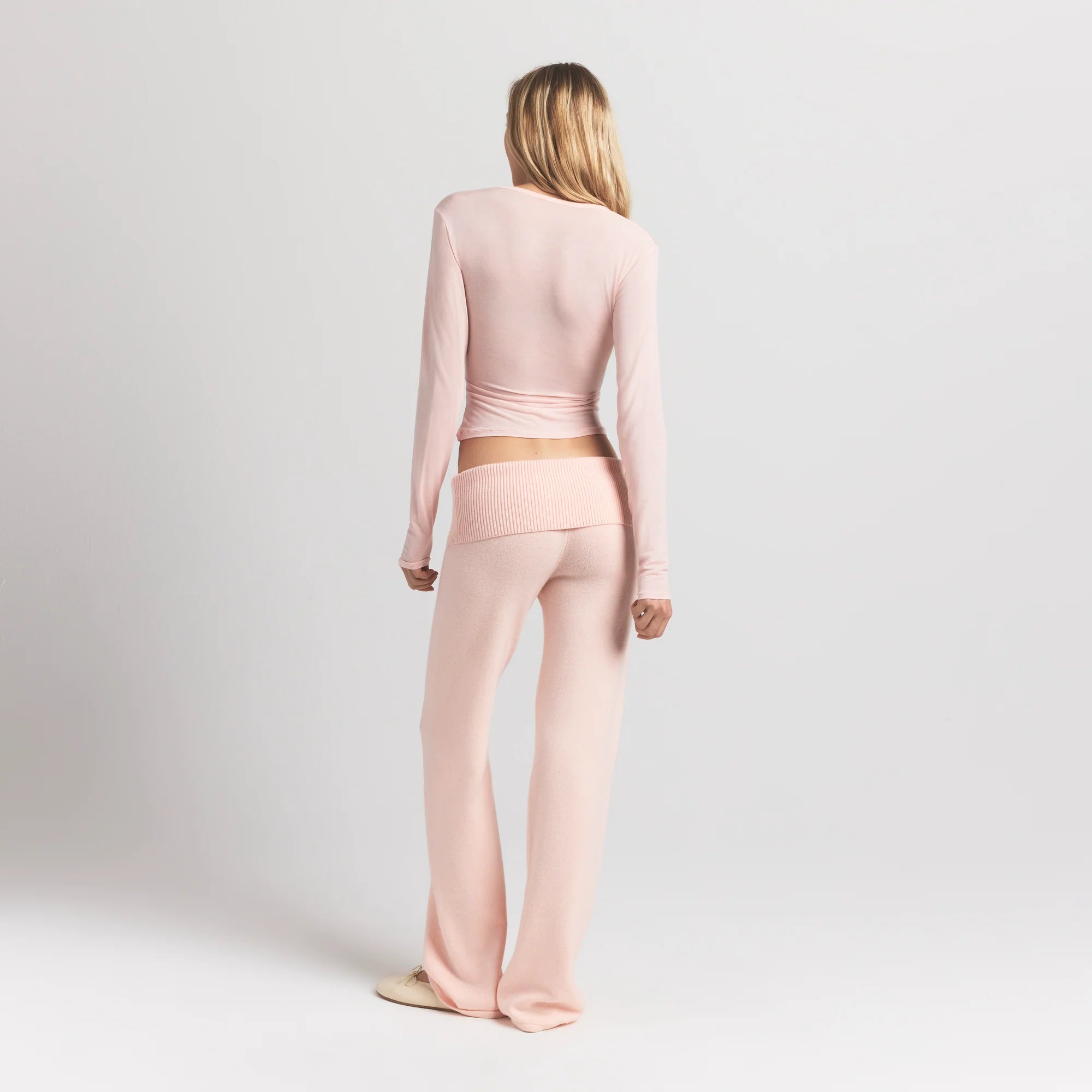 SHEER MODAL CARDIGAN | PRIMROSE ON A MODEL BACK VIEW S | FOCUS: 0.0, 1.0, 0.9