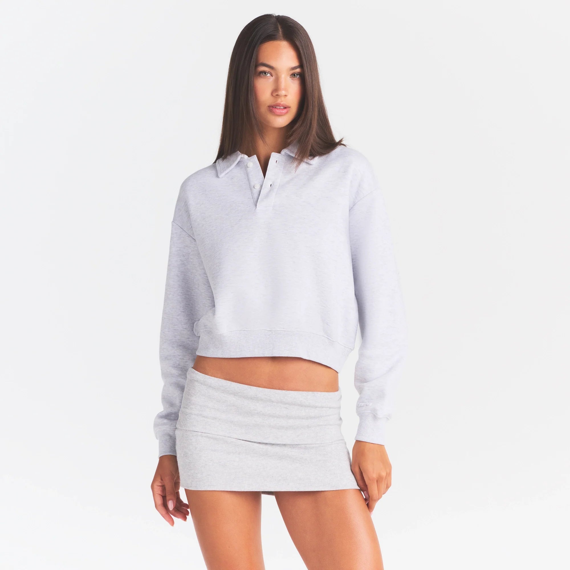 COTTON FLEECE POLO SWEATSHIRT | LIGHT HEATHER GREY ON A MODEL SIDE VIEW @ | FOCUS: 0.0, 1.0, 0.9