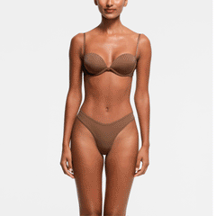 MULTI-WAY BRA | JASPER ON A MODEL FRONT VIEW