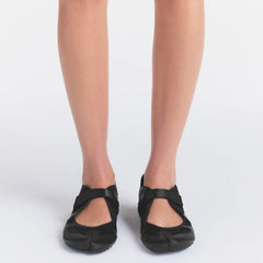 NikeSKIMS FOOTWEAR RIFT SATIN | BLACK ON A MODEL SIDE VIEW| FOCUS: 0.0, 1.0, 0.9 