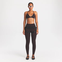 NikeSKIMS ACCESSORIES HARNESS WAISTPACK | OBSIDIAN ON A MODEL FRONT VIEW @ | FOCUS: 0.0, 1.0, 0.9