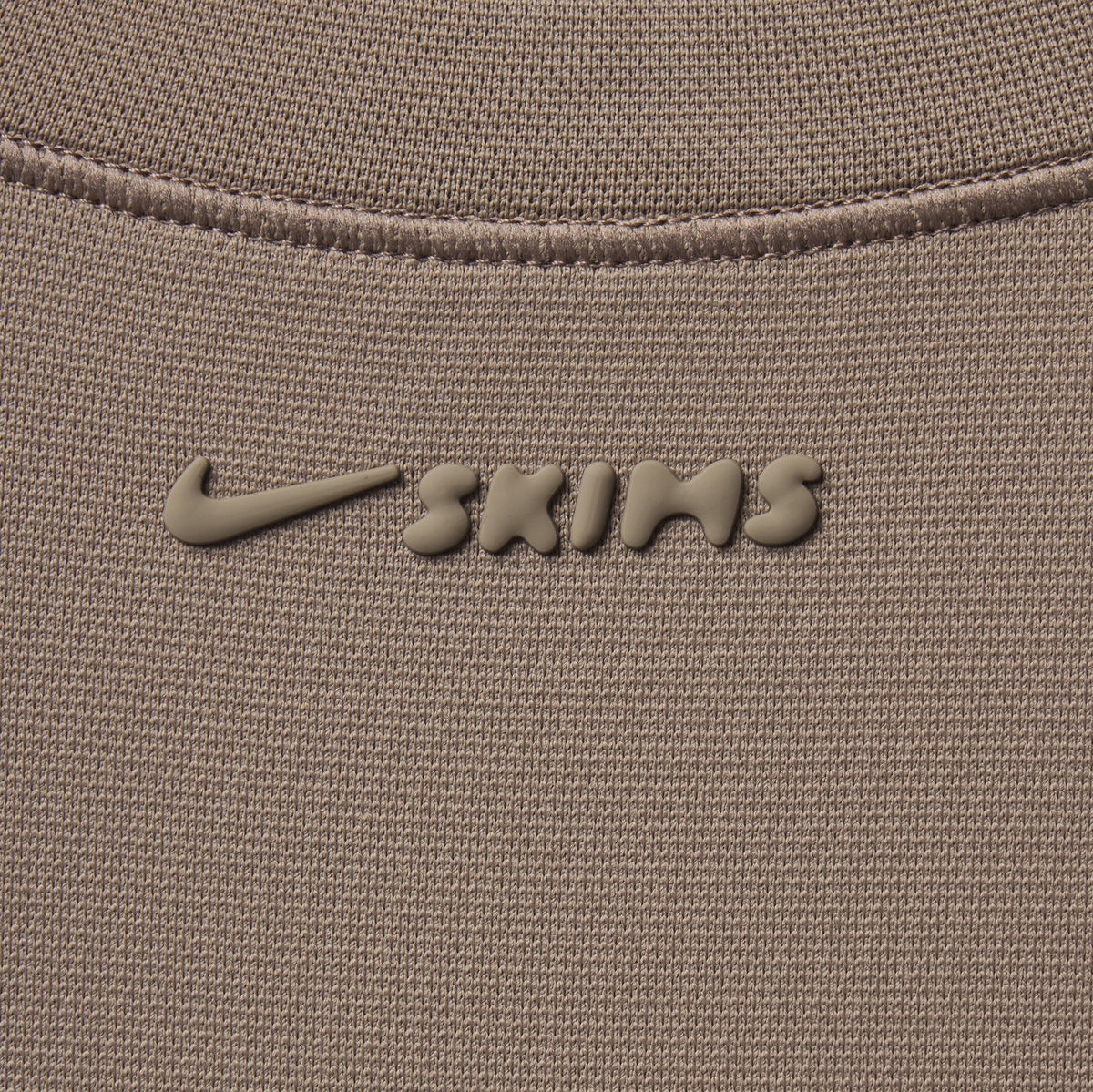 NikeSKIMS AIRY DRI-FIT OVERSIZED T-SHIRT | DRIFTWOOD ADDITIONAL FABRIC DETAILS
