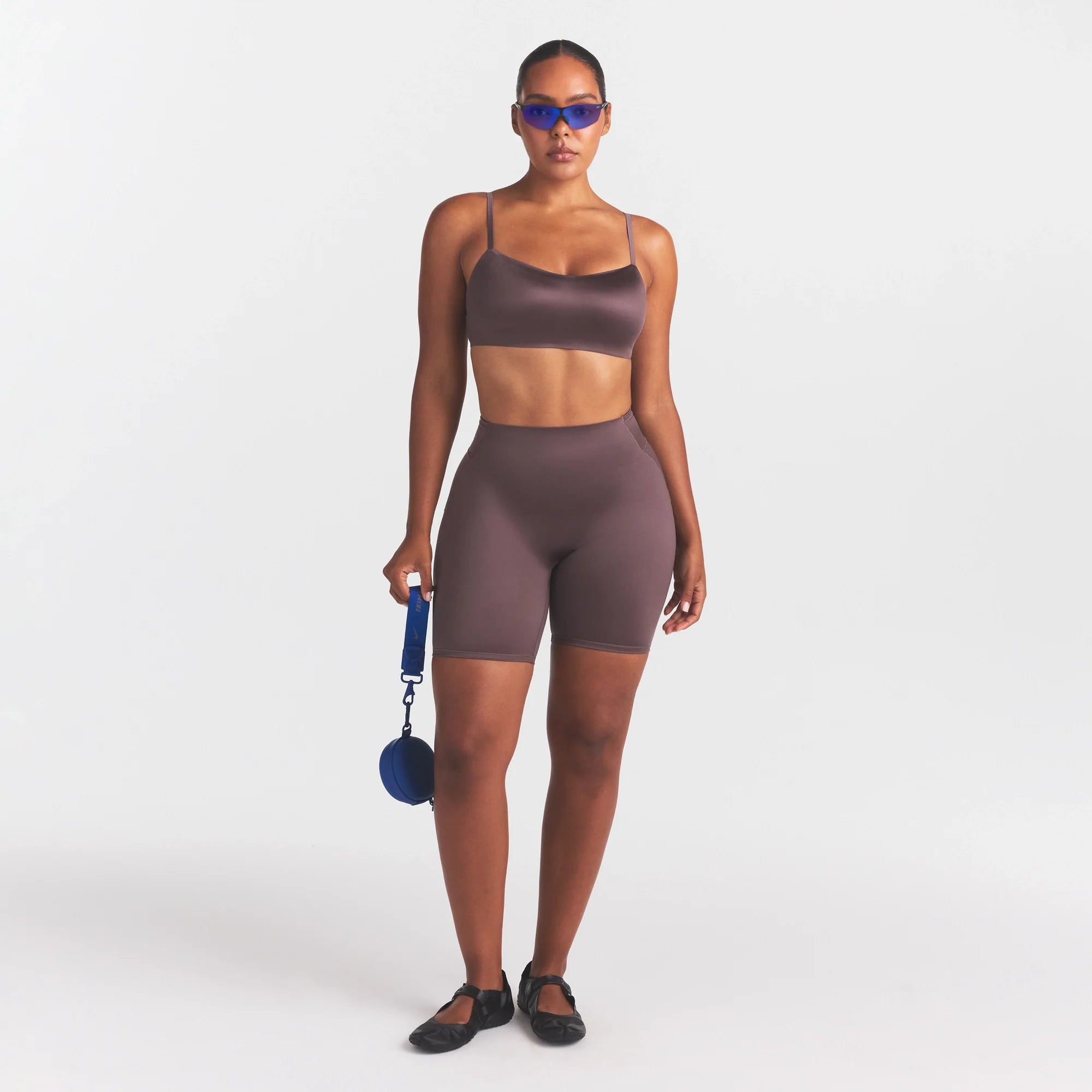 NikeSKIMS SATIN SHINE SCOOP CAMI BRA | RESIN ON A MODEL FRONT VIEW @ | FOCUS: 0.0, 1.0, 0.9