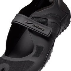 NikeSKIMS FOOTWEAR MESH RIFT | BLACK FLAT ON A WHITE BACKGROUND | @ | FOCUS: 0.0, 1.0, 0.9
