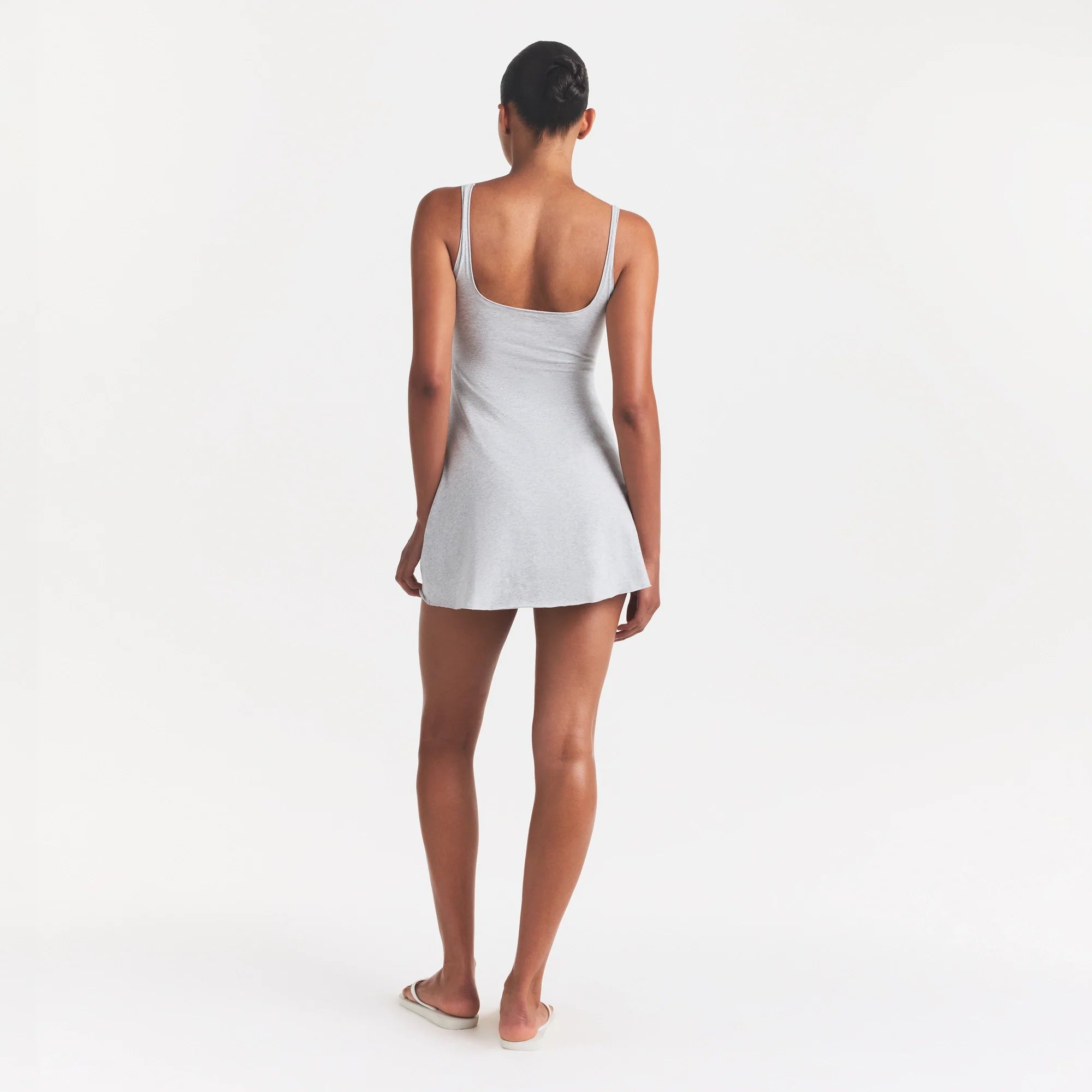 COTTON JERSEY MINI DRESS | LIGHT HEATHER GREY ON A MODEL FRONT VIEW @ | FOCUS: 0.0, 1.0, 0.9