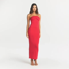 SMOOTH LAYERS CONVERTIBLE LONG DRESS | CARMINE ON A MODEL FRONT VIEW @ | FOCUS: 0.0, 1.0, 0.9