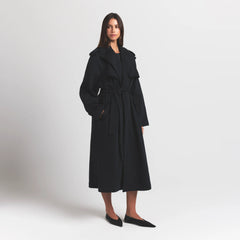 BOYFRIEND FLEECE TRENCH COAT | ONYX ON A MODEL FRONT VIEW S | FOCUS: 0.0, 1.0, 0.9