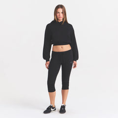 COTTON FLEECE CROPPED HOODIE | ONYX ON A MODEL FRONT VIEW @ | FOCUS: 0.0, 1.0, 0.9