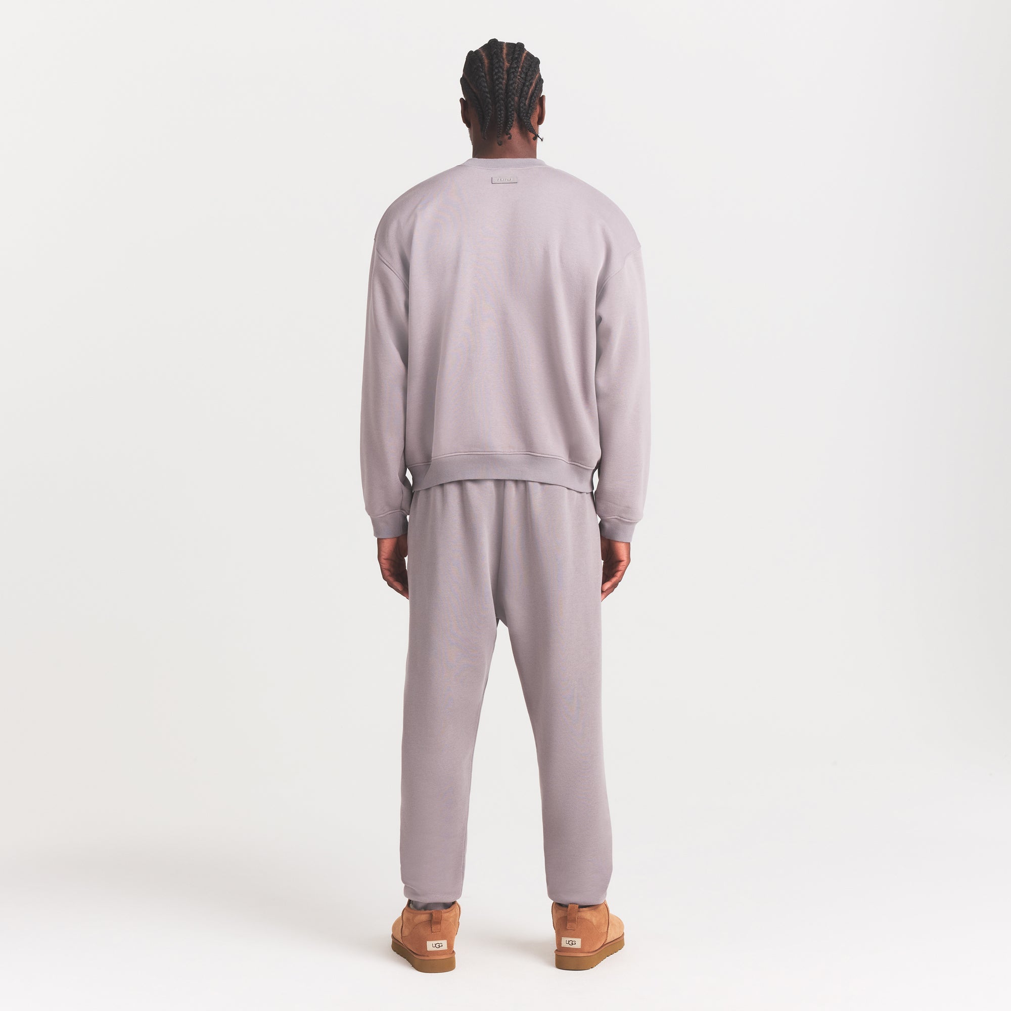 FLEECE LOUNGE MENS RELAXED HIGH CREWNECK | SHADOW ON A MODEL FRONT VIEW @ | FOCUS: 0.0, 1.0, 0.9