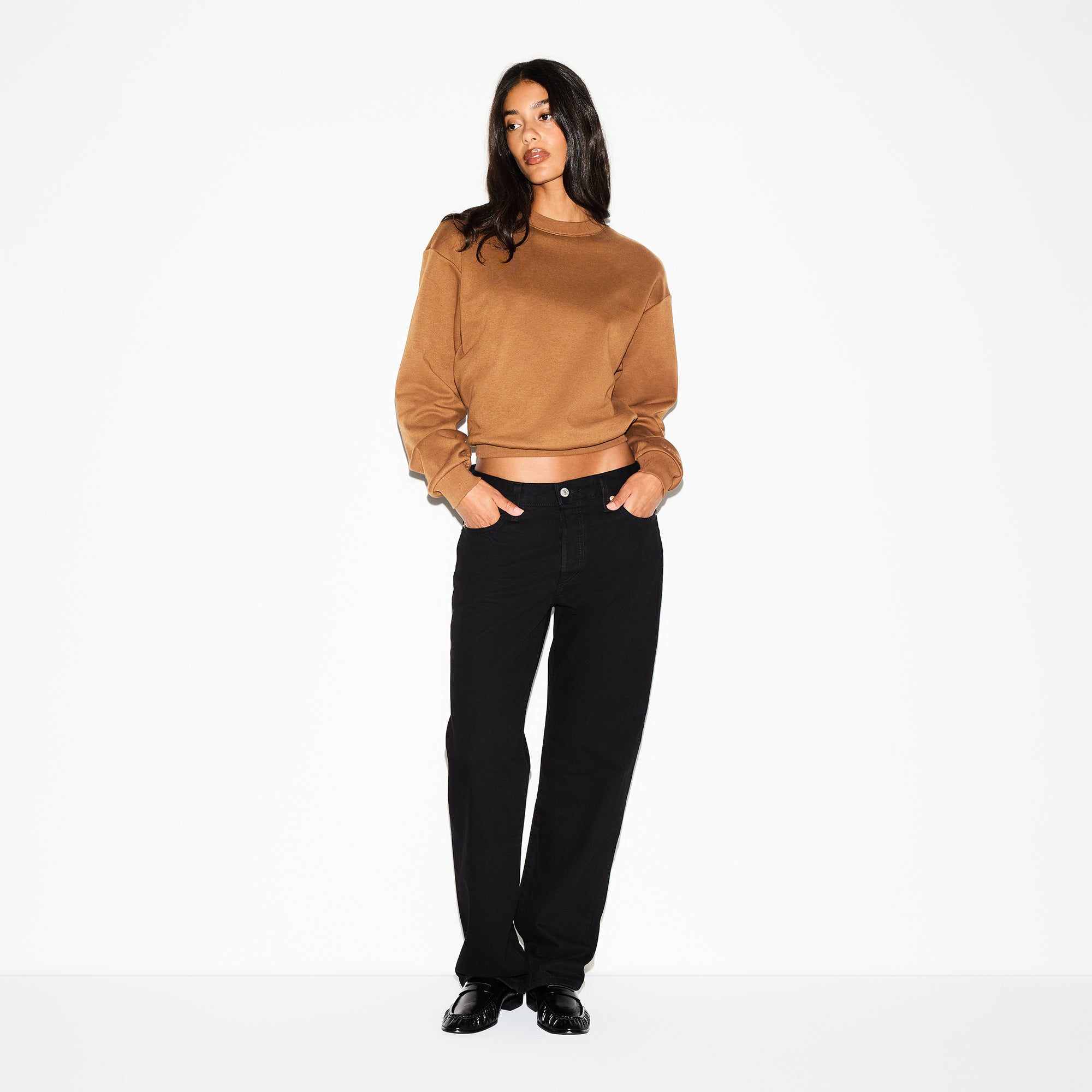 COTTON FLEECE CLASSIC CREWNECK | BISON @ | FOCUS: 0.0, 1.0, 0.9