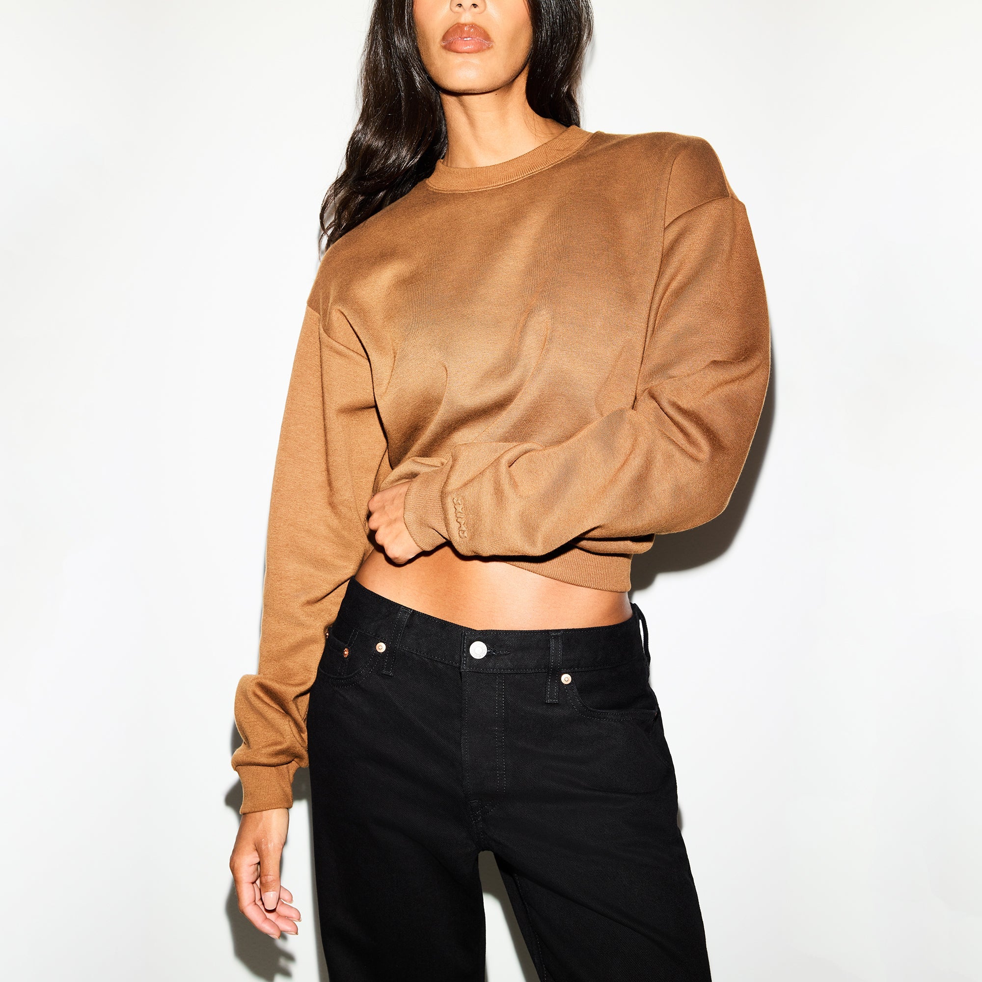 COTTON FLEECE CLASSIC CREWNECK | BISON @ | FOCUS: 0.0, 1.0, 0.9