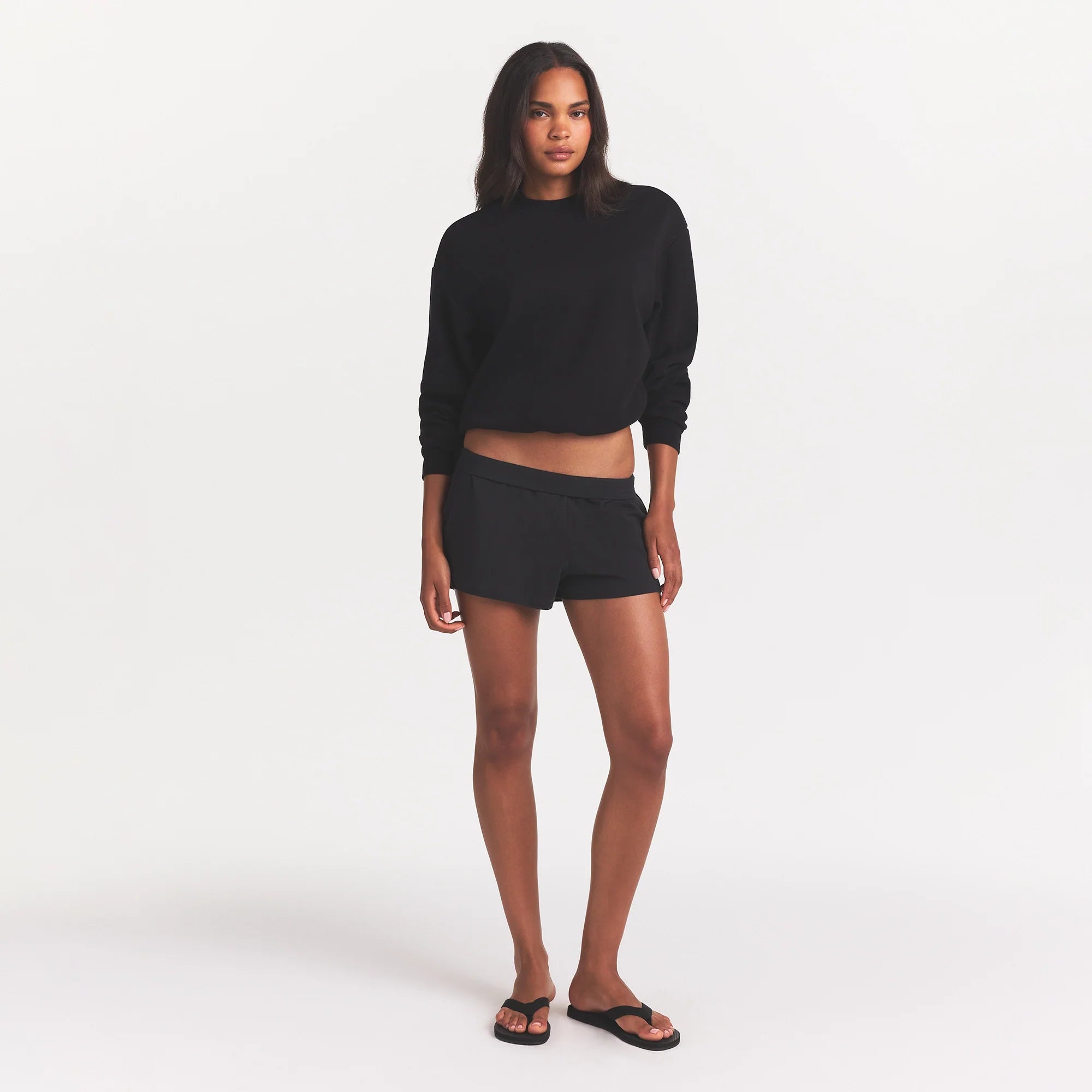 COTTON FLEECE CLASSIC CREWNECK | |ONYX ON A MODEL FRONT VIEW @ | FOCUS: 0.0, 1.0, 0.9