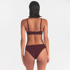 FITS EVERYBODY CHEEKY BRIEF | CURRANT ON A MODEL | FOCUS: 0.0, 1.0, 0.9