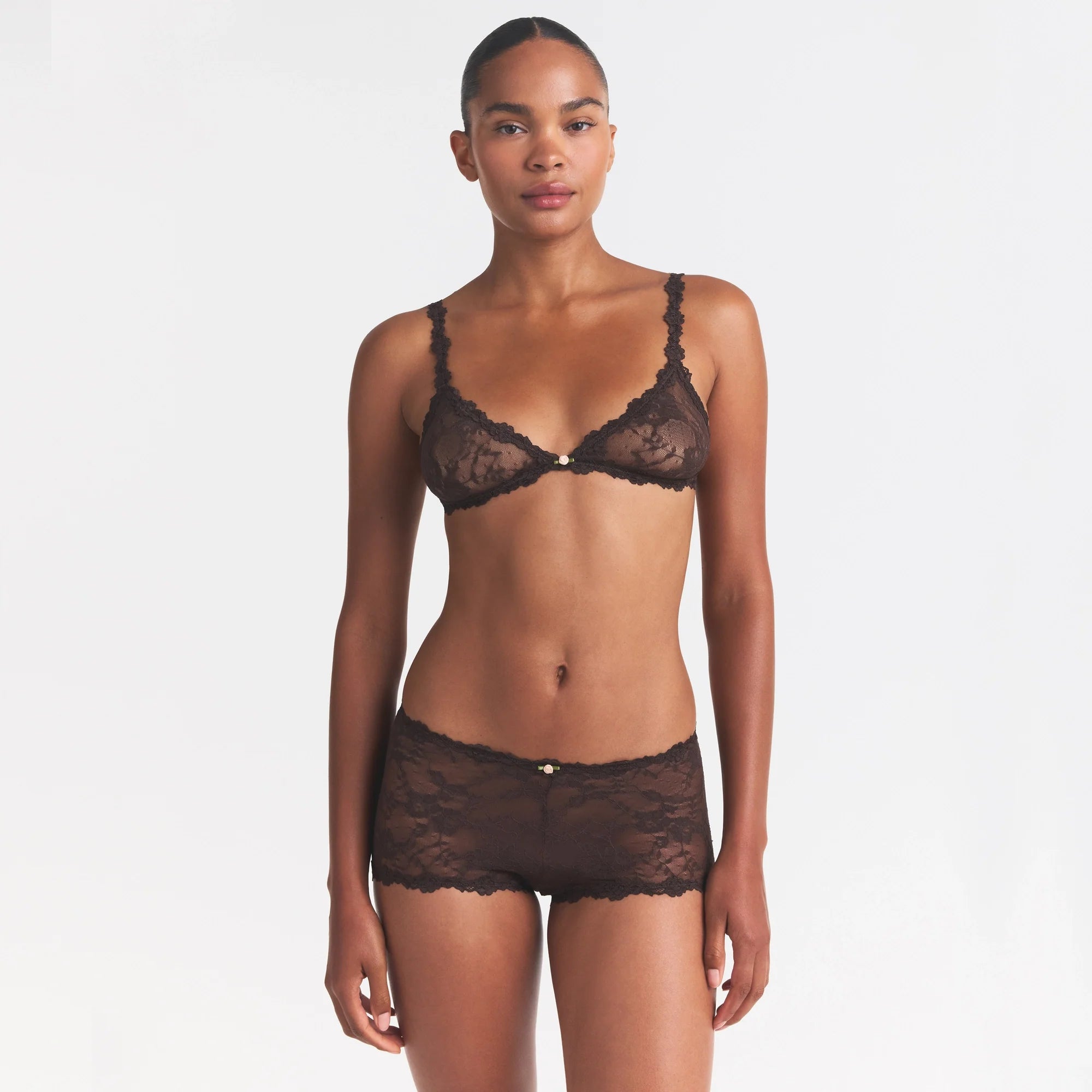 STRETCH LACE BOY SHORT | ESPRESSO ON A MODEL SIDE VIEW @ | FOCUS: 0.0, 1.0, 0.9