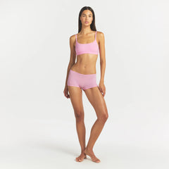 FITS EVERYBODY BOY SHORT | BUBBLE GUM ON A MODEL FRONT VIEW @ | FOCUS: 0.0, 1.0, 0.9