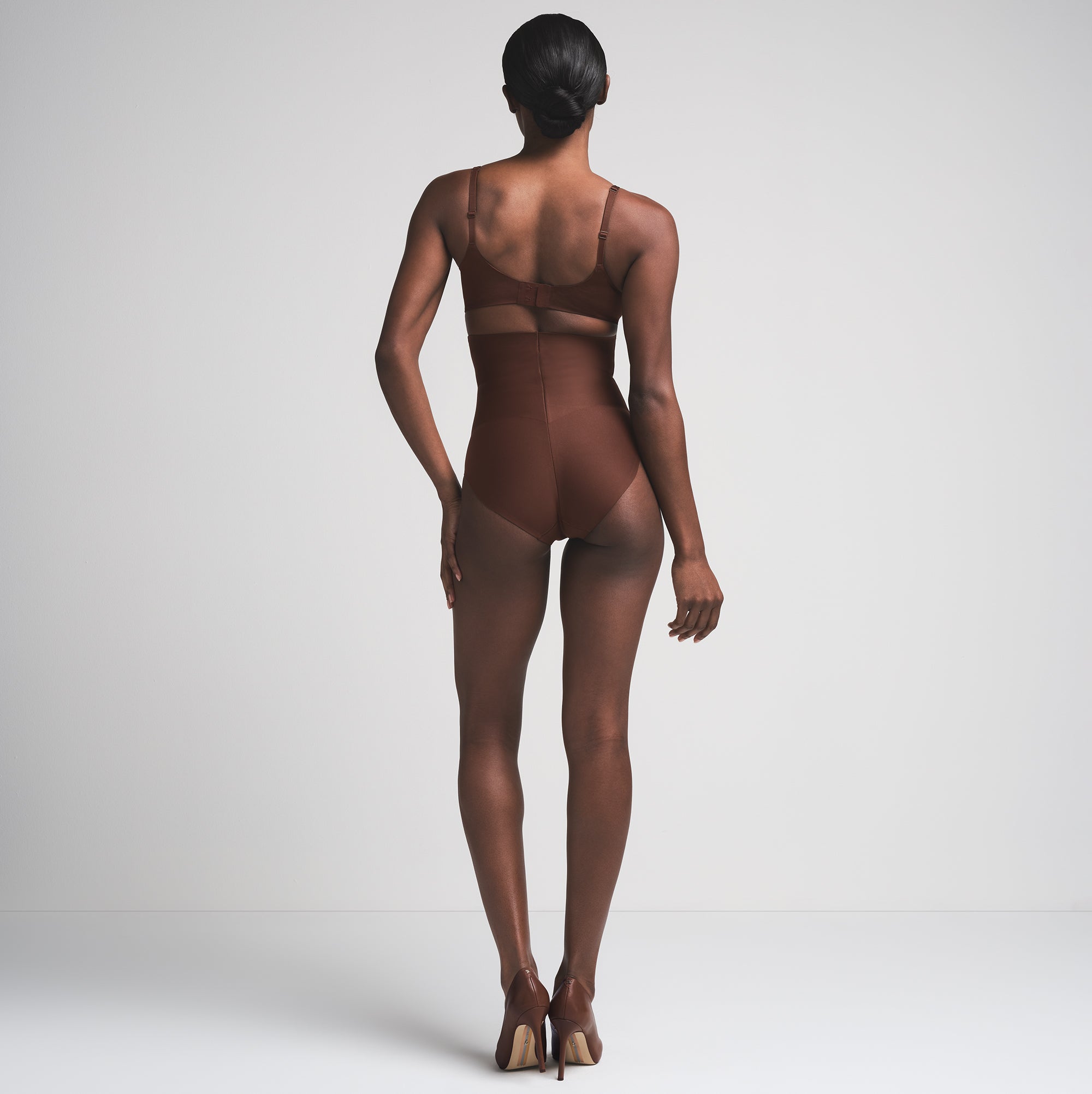 SKIMS BODY CORE SCULPT HIGH-WAISTED BRIEF | COCOA  ON A MODEL BACK VIEW