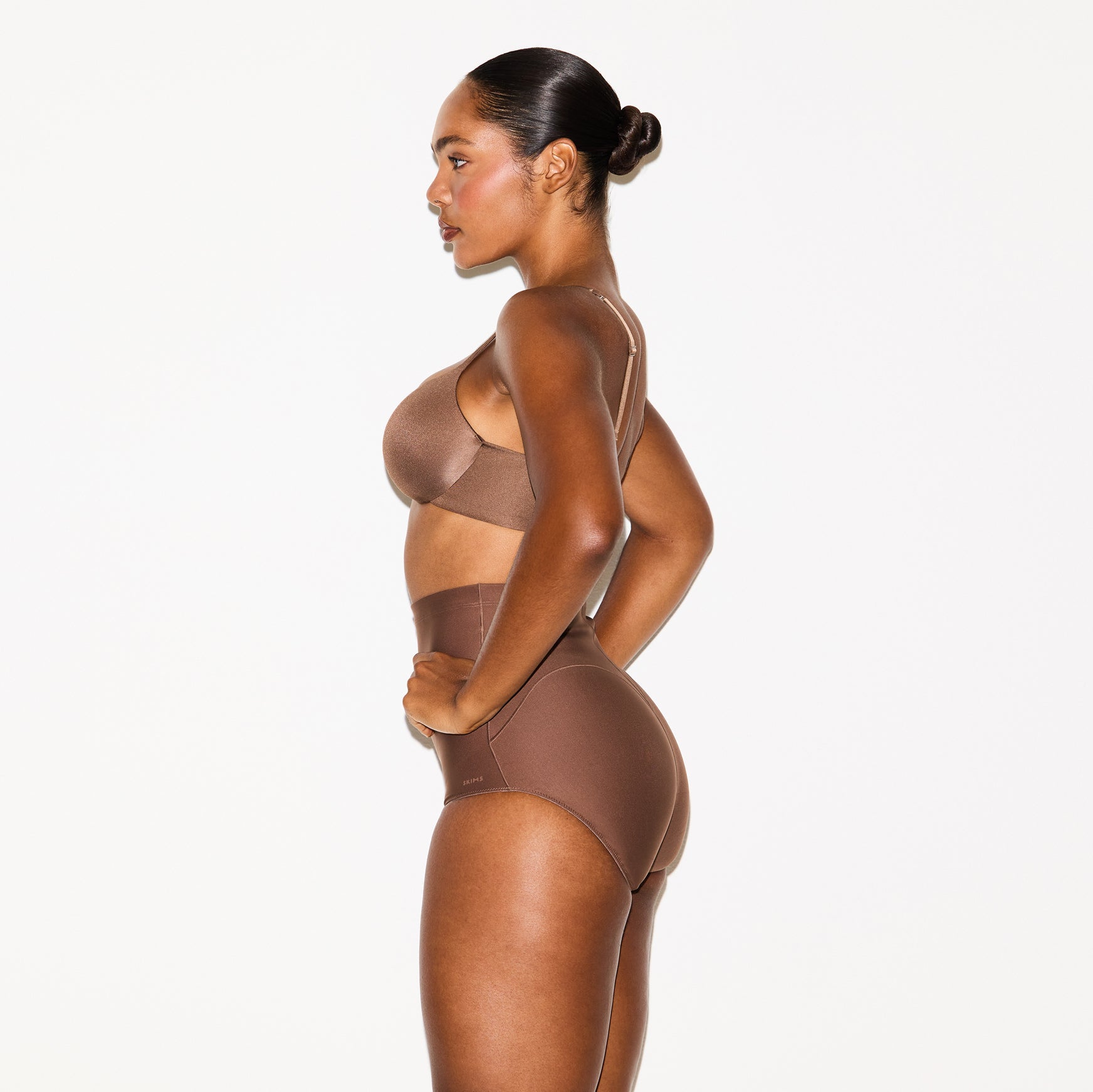 SKIMS BODY CORE SCULPT BUTT LIFTING BRIEF | JASPER ON A MODEL SIDE VIEW @