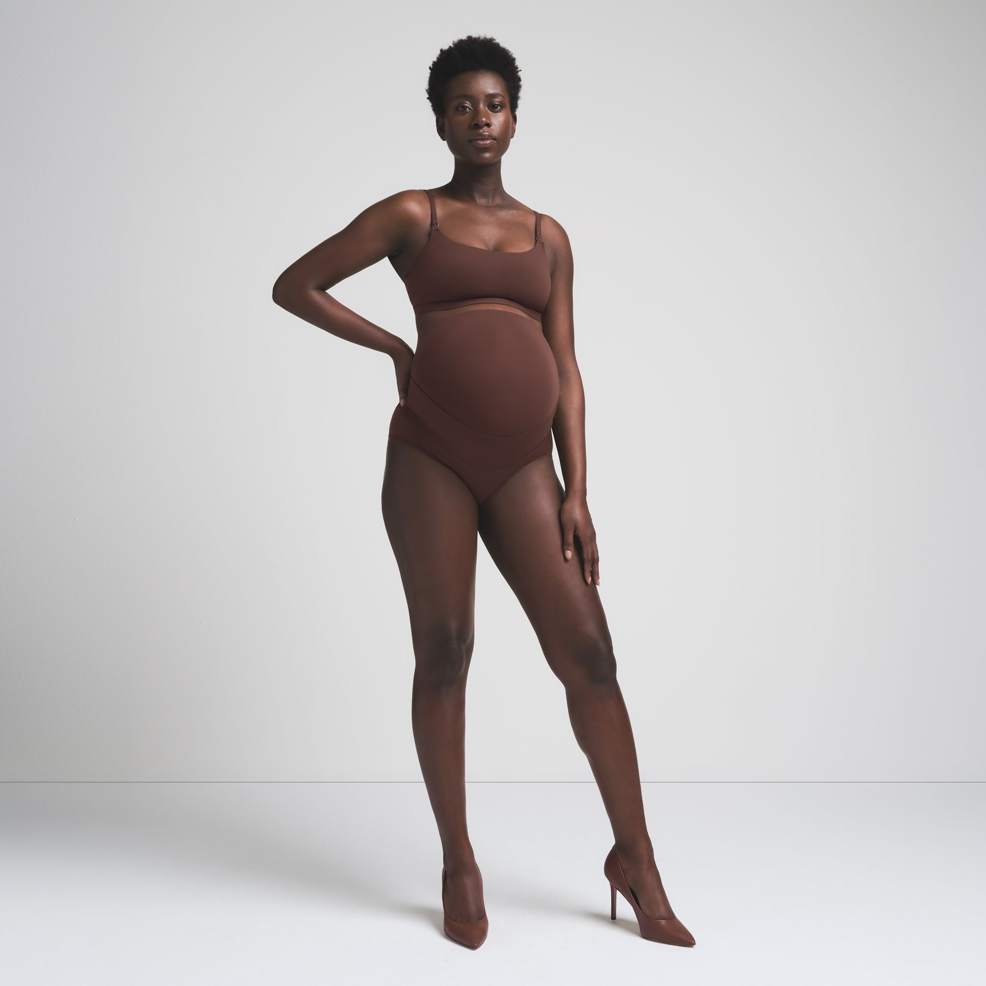 FITS EVERYBODY MATERNITY BANDED HIGH-WAISTED BRIEF | COCOA ON A MODEL FRONT VIEW | FOCUS: 0.0, 1.0, 0.9
