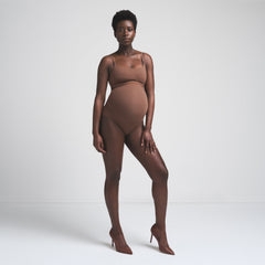 FITS EVERYBODY MATERNITY BANDED HIGH-WAISTED BRIEF | JASPER ON A MODEL FRONT VIEW | FOCUS: 0.0, 1.0, 0.9
