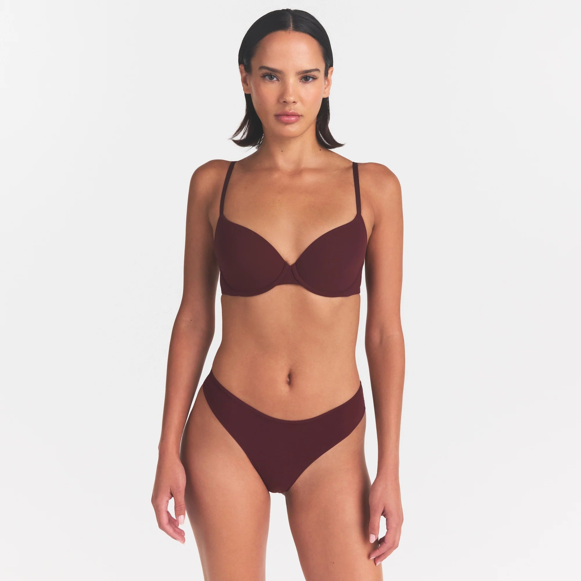 FITS EVERYBODY THONG | CURRANT & LAYS FLAT ON A WHITE BACKGROUND | FLT