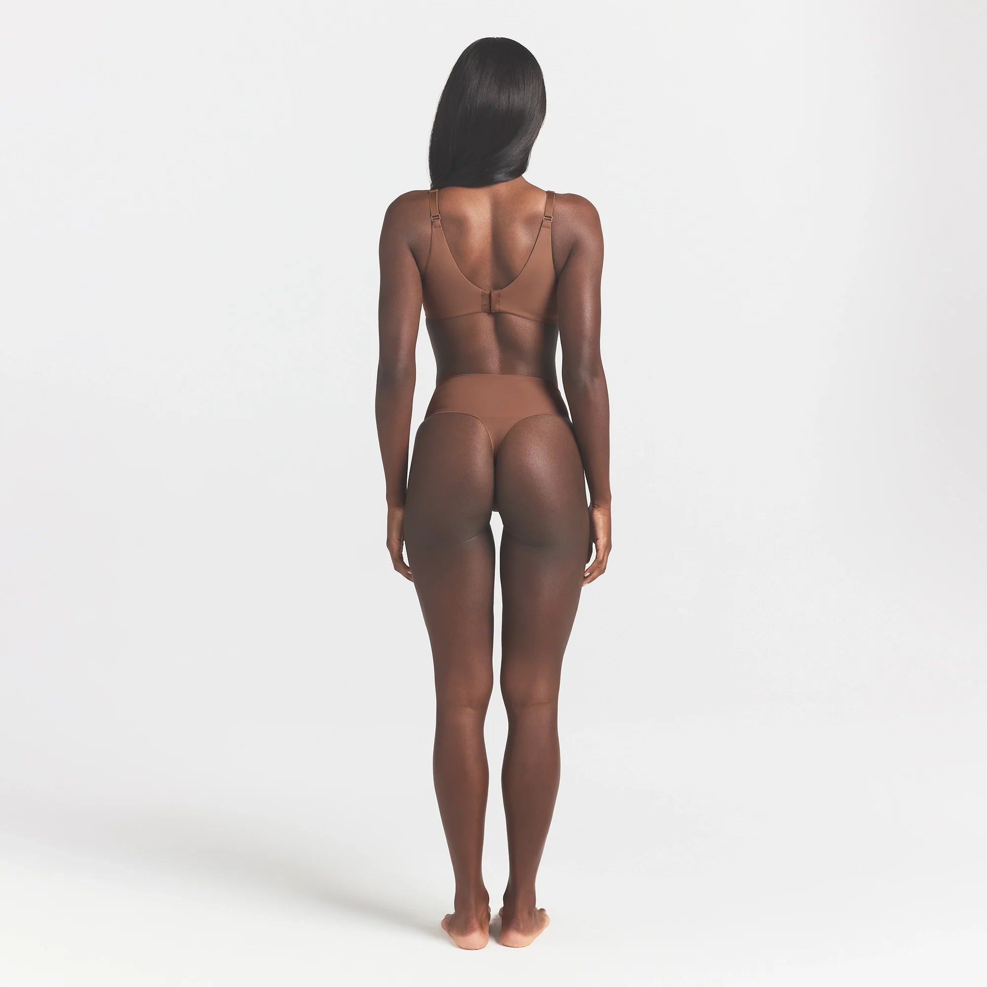 SMOOTHING INTIMATES HIGH-WAISTED THONG | JASPER ON A MODEL BACK VIEW @ | FOCUS: 0.0, 1.0, 0.9
