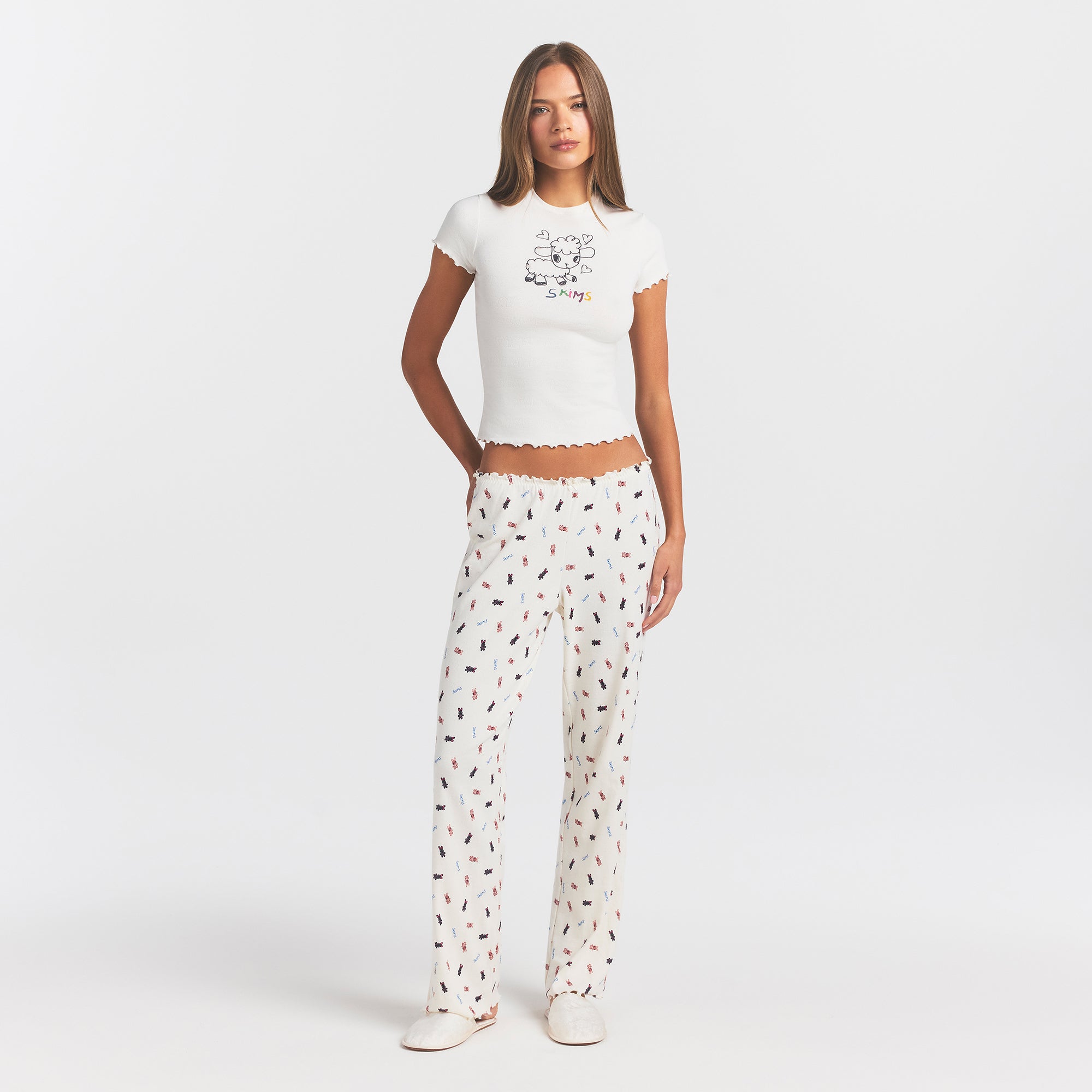 LOGO POINTELLE STRAIGHT LEG PANT | MARBLE TOSSED BUNNY ON A MODEL FRONT VIEW @ | FOCUS: 0.0, 1.0, 0.9