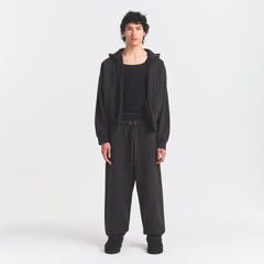 HEAVYWEIGHT FLEECE MENS JOGGER | WASHED ONYX ON A MODEL FRONT VIEW @ | FOCUS: 0.0, 1.0, 0.9
