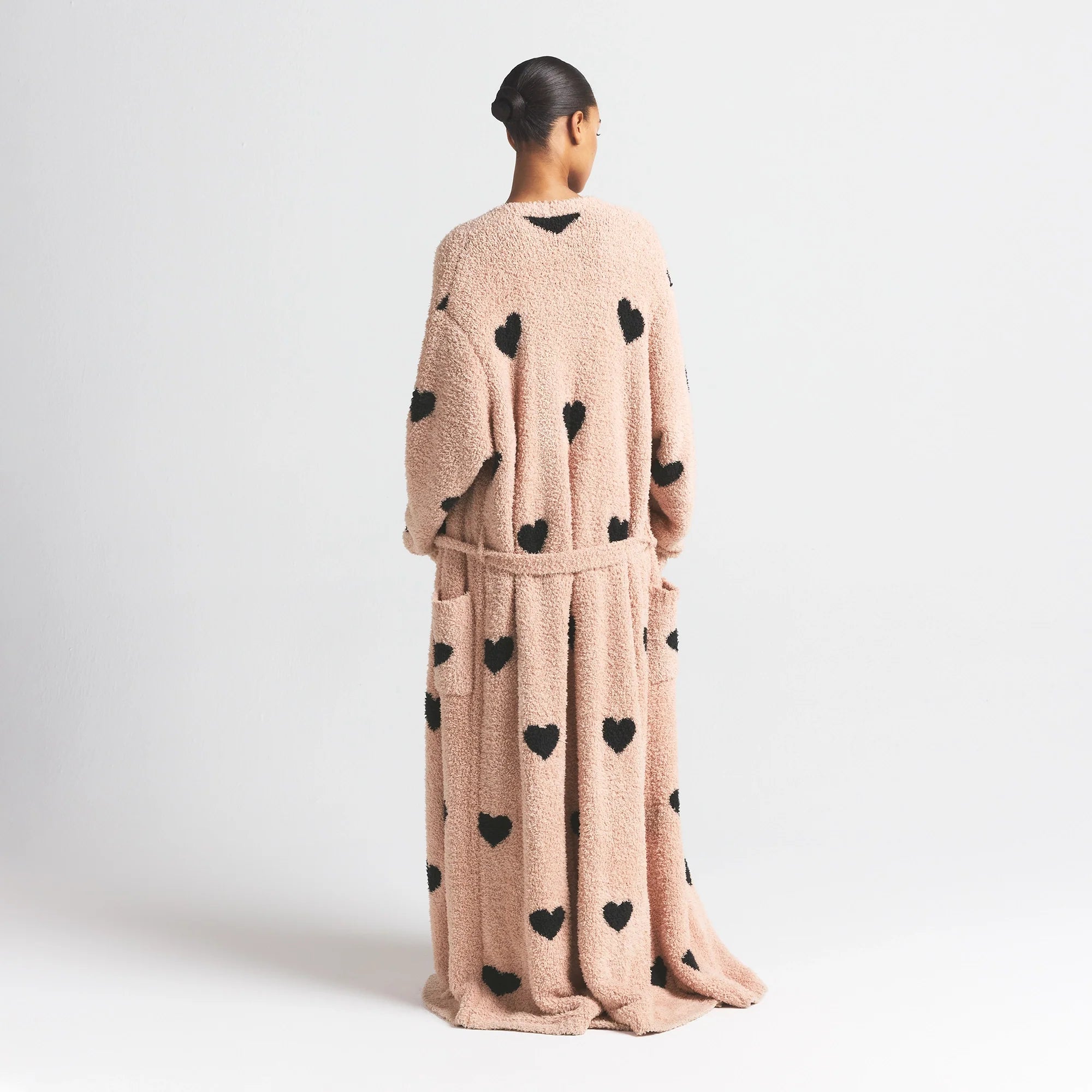 COZY KNIT UNISEX ROBE | MICA SPACED HEARTS ON A MODEL BACK VIEW @ | FOCUS: 0.0, 1.0, 0.9