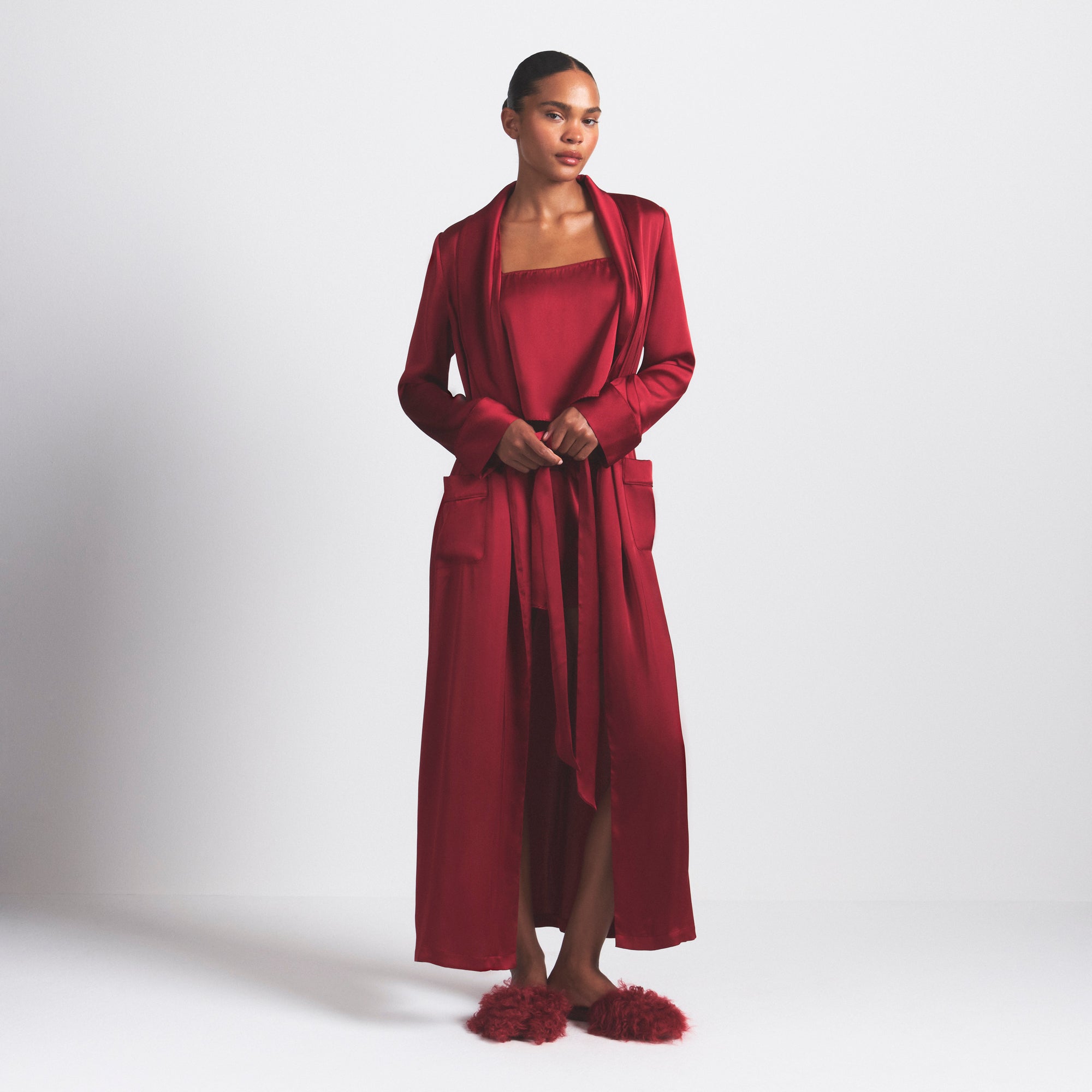 WOVEN SHINE LONG ROBE | BRICK ON A MODEL FRONT VIEW @ | FOCUS: 0.0, 1.0, 0.9